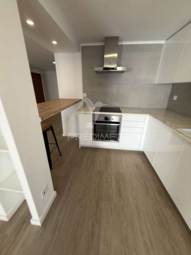 Apartamento t2 remodelado no centro de santarém
