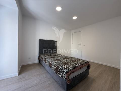 Apartamento t2 remodelado no centro de santarém