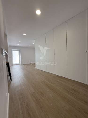 Apartamento t2 remodelado no centro de santarém