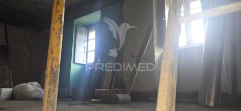Moradia t3 para reconstrução