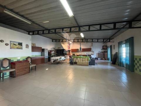 Moradia t3 com tertúlia em nabais