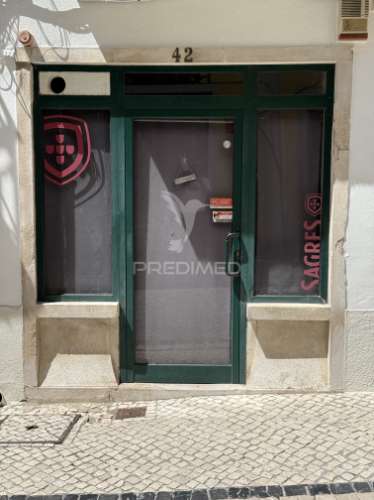 Loja comercial no centro de santarém  excelente oportunidade de investimento no coração