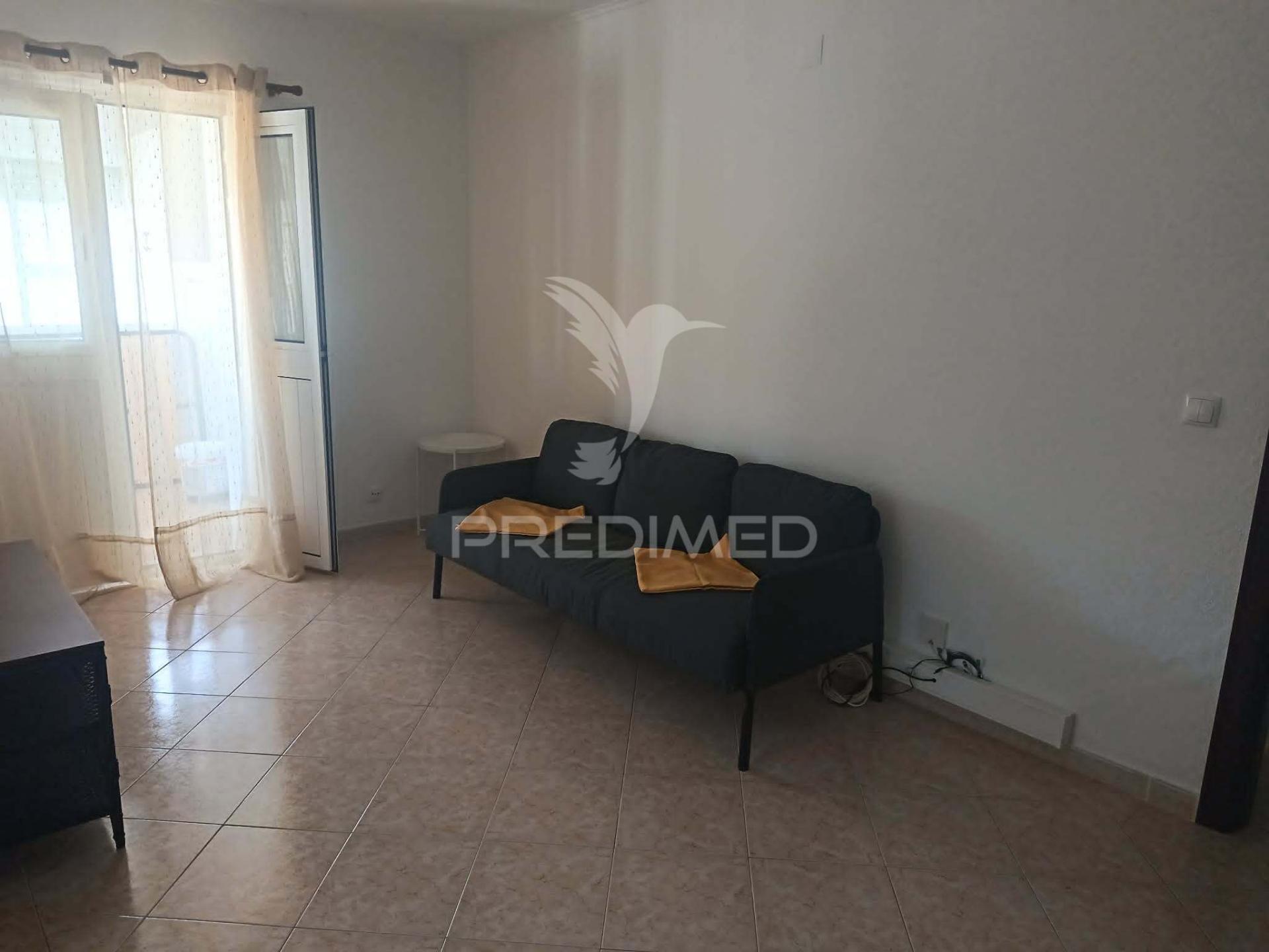 Quarto para estudante
