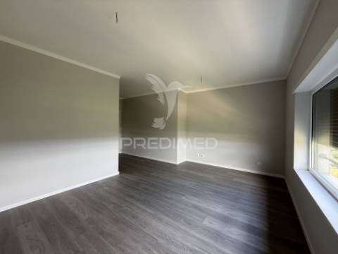 Apartamento t3 com garagem - torres novas