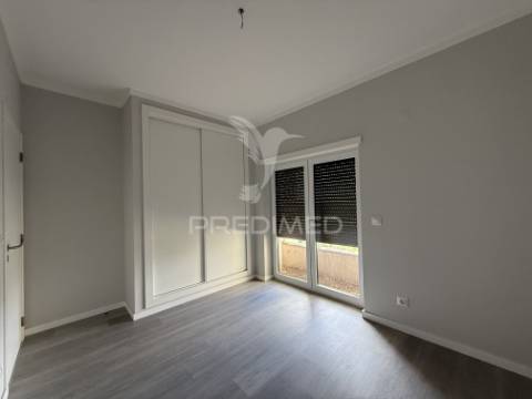 Apartamento t3 com garagem - torres novas