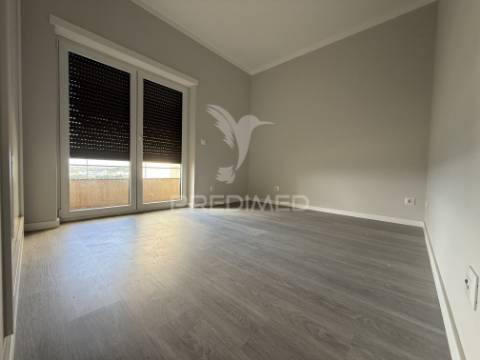 Apartamento t3 com garagem - torres novas