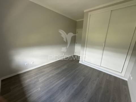 Apartamento t3 com garagem - torres novas