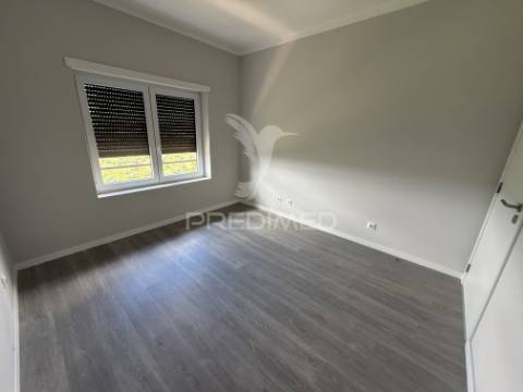 Apartamento t3 com garagem - torres novas