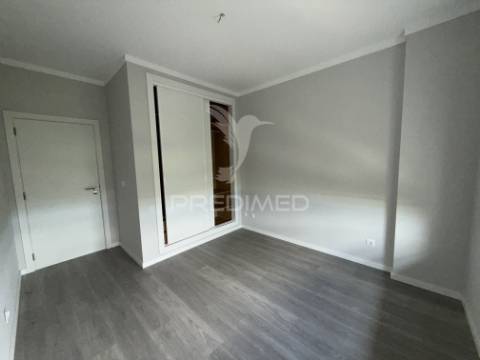 Apartamento t3 com garagem - torres novas