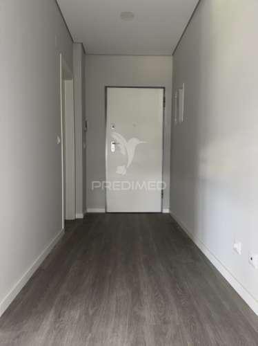 Apartamento t3 com garagem - torres novas