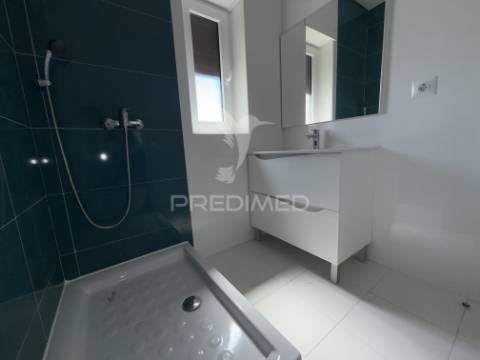 Apartamento t3 com garagem - torres novas