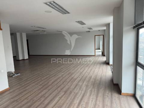 Investir no centro de santo tirso | potencial, oportunidade, imperdível!