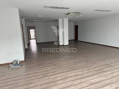 Investir no centro de santo tirso | potencial, oportunidade, imperdível!