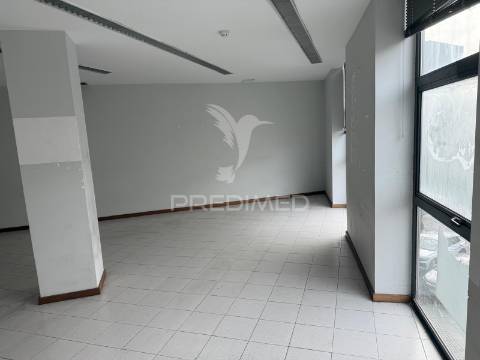 Investir no centro de santo tirso | potencial, oportunidade, imperdível!