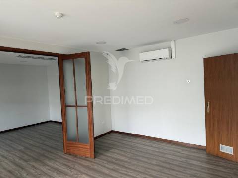 Investir no centro de santo tirso | potencial, oportunidade, imperdível!