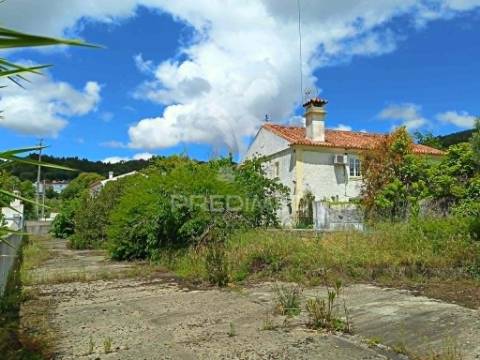 Moradia t4 ribeira de nisa