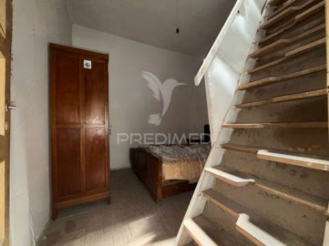 Moradia t3 na baixa da banheira