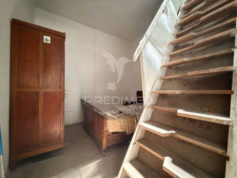 Moradia t3 na baixa da banheira