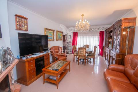 Apartamento t3 à venda na ramada, odivelas