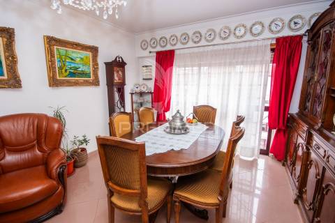Apartamento t3 à venda na ramada, odivelas