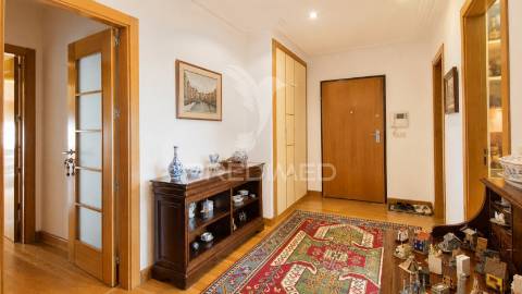 Apartamento t4 em condominio fechado