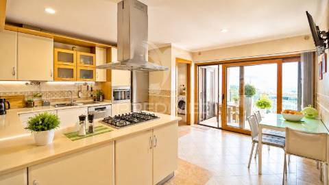 Apartamento t4 em condominio fechado