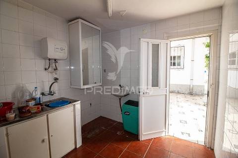Moradia térrea t4 com anexo e quintal – vila do vimieiro