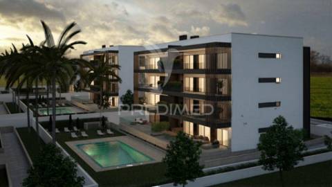 Luxuoso t2 em condomínio privado "sesmarias garden" com piscina| elegância e exclusividade