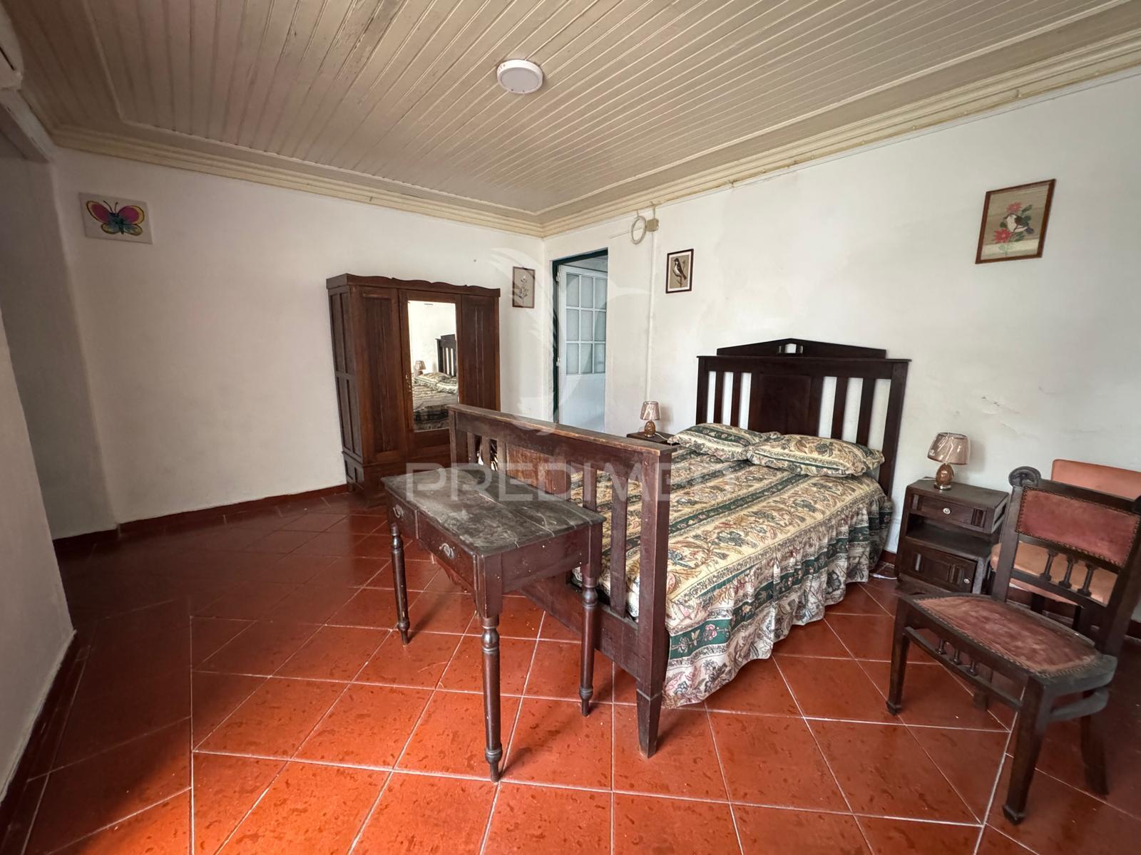 Prédio para reconstrução sardoal t8