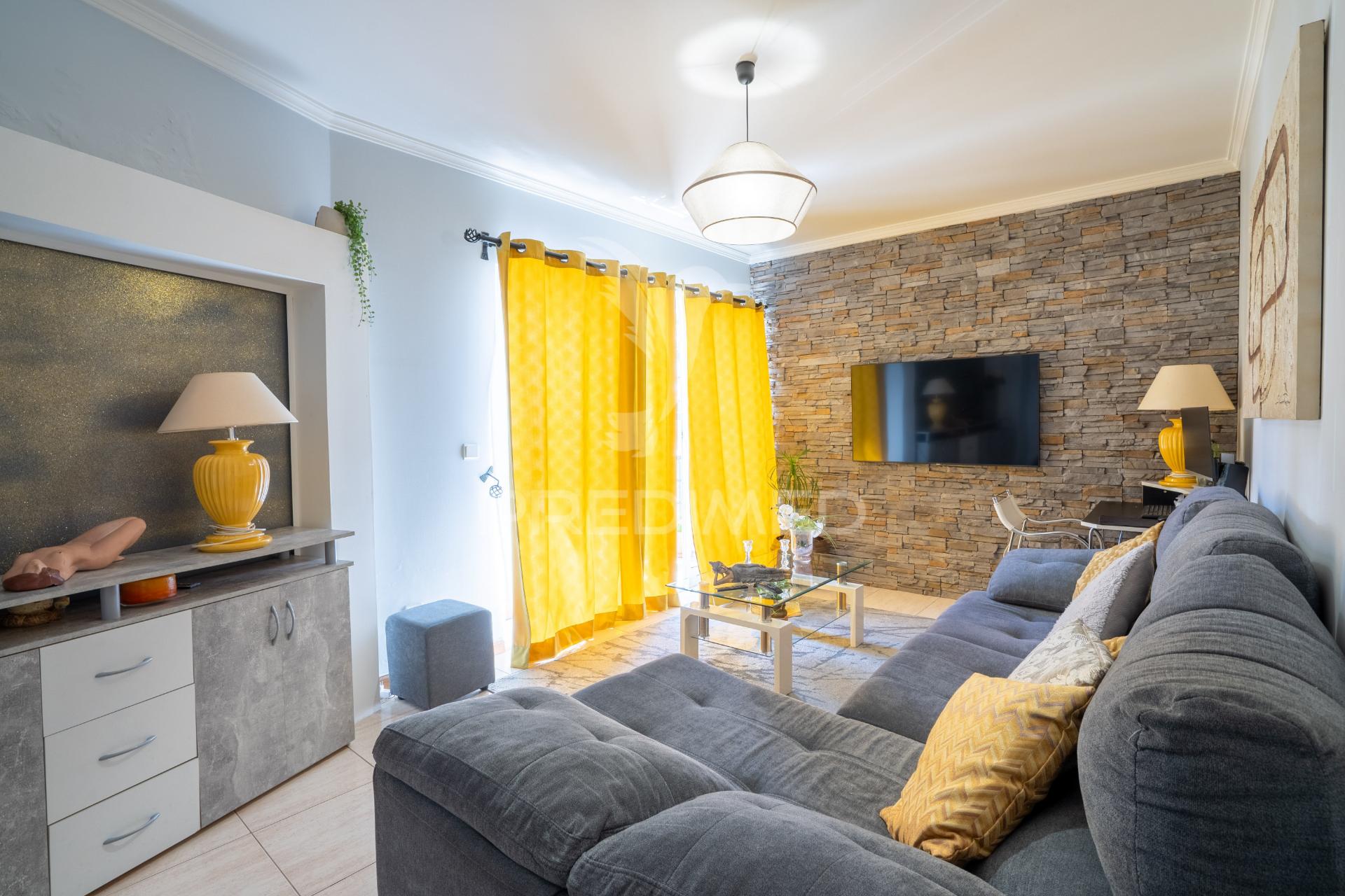 Apartamento t2 centro do caniço