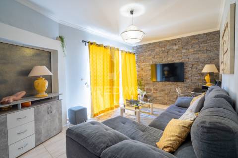 Apartamento t2 centro do caniço