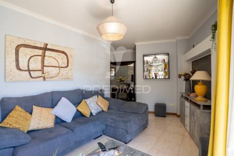 Apartamento t2 centro do caniço