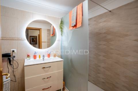 Apartamento t2 centro do caniço