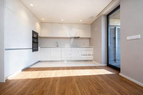 Apartamento t3 novo