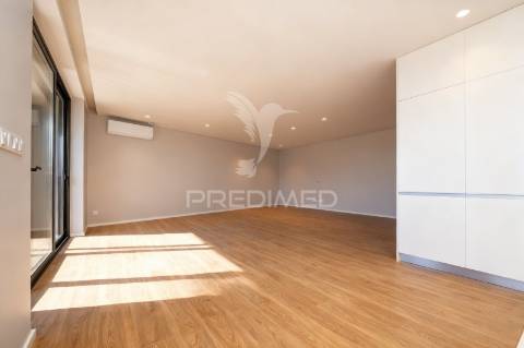 Apartamento t3 novo
