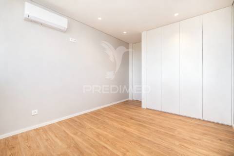 Apartamento t3 novo