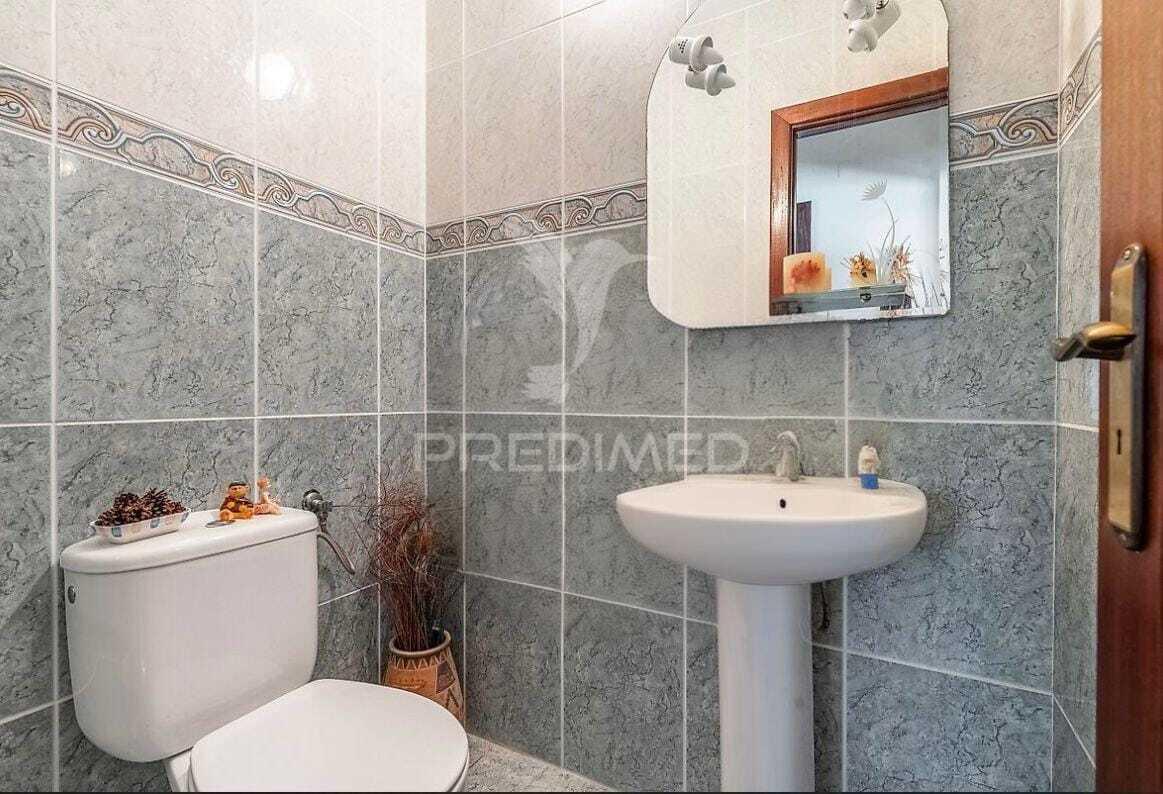 No coração do gerês moradia t4 com jardim e potencial para turismo