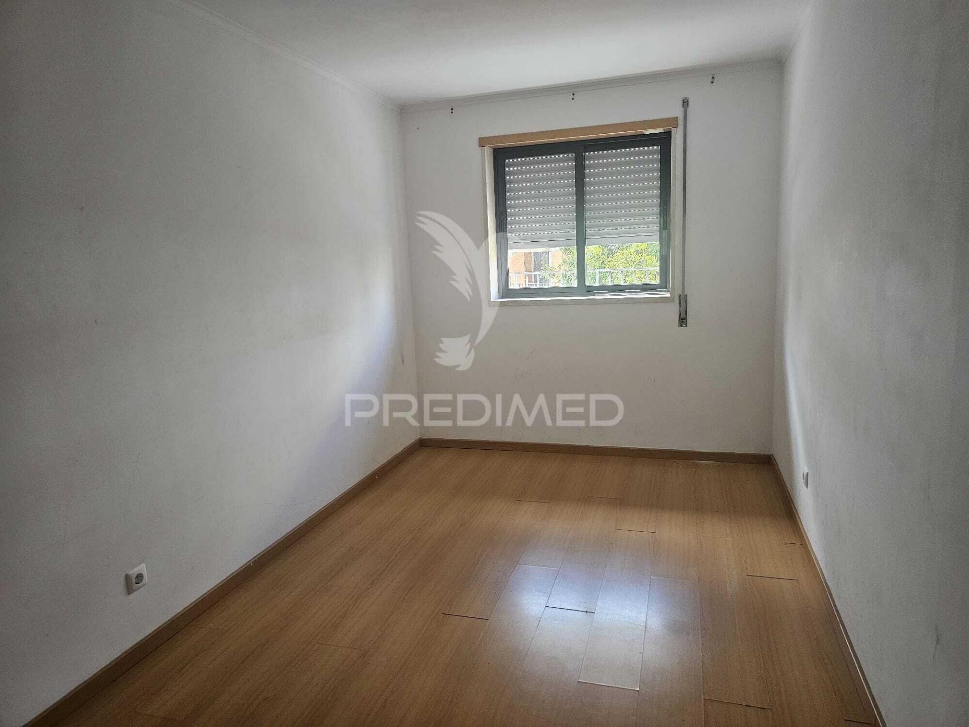 Apartamento t2 ameixoeira com garagem