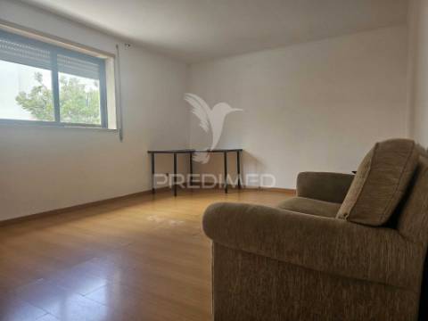 Apartamento t2 ameixoeira com garagem