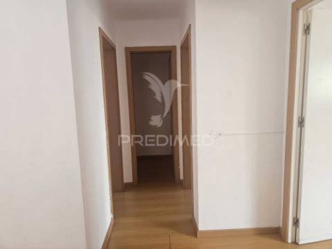 Apartamento t2 ameixoeira com garagem