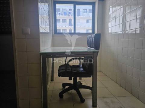 Apartamento t2 ameixoeira com garagem