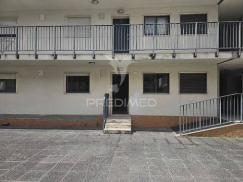 Apartamento t2 ameixoeira com garagem
