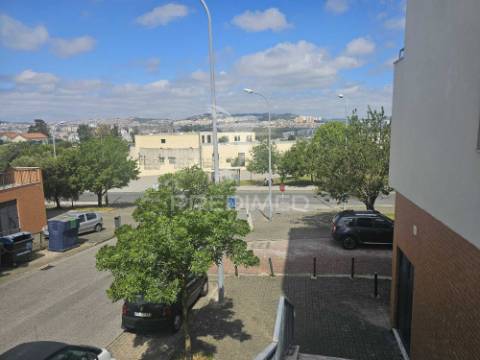 Apartamento t2 ameixoeira com garagem