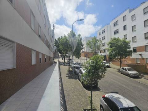 Apartamento t2 ameixoeira com garagem