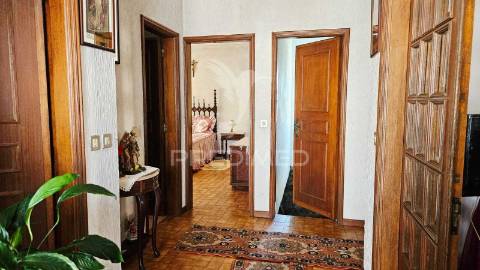 Quintinha com 2.724m² + casa t3 + ruína | potencial de investimento