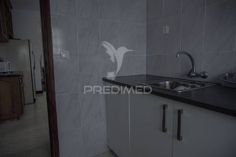 Moradia t3 na marginal dos casteletes – urzelina, ilha de são jorge