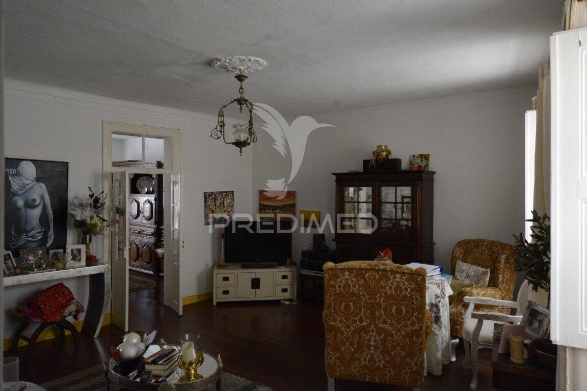 Prédio t4 na zona histórica