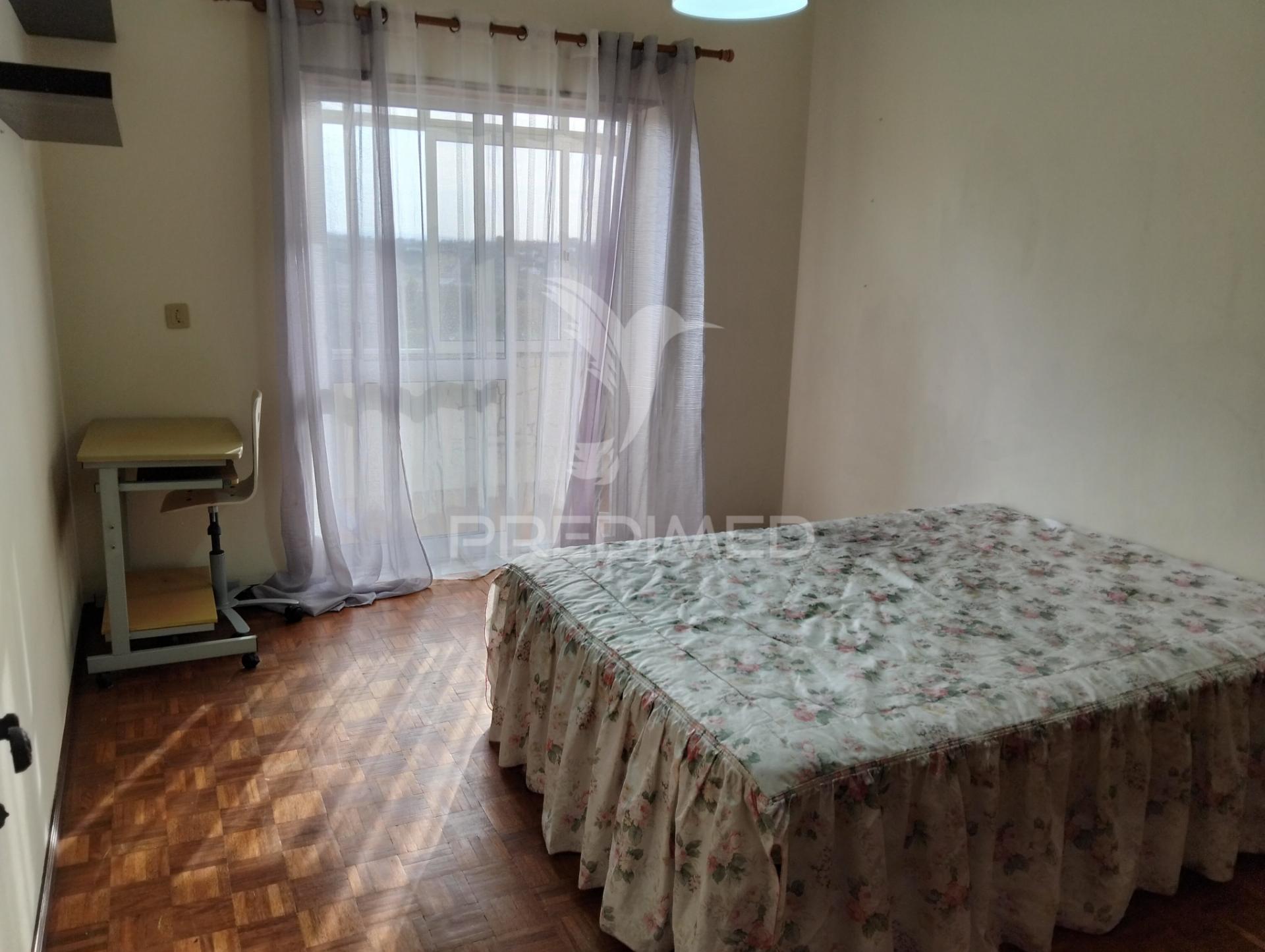 Moradia em carregueiros a venda