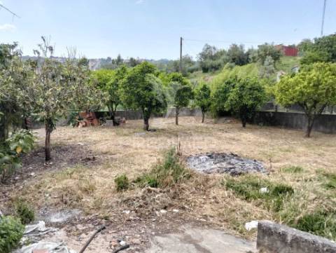 Moradia em carregueiros a venda