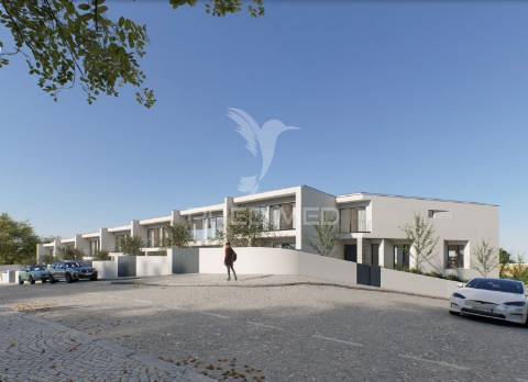 Vende-se moradia nova t3 em construção gondomar